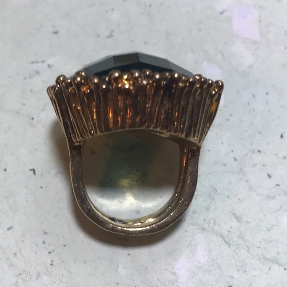 Gold Tone Brutalist Jade Faceted Costume Gem Statement Ring 1.25”x1.25” Sz 7.5 - Picture 6 of 11